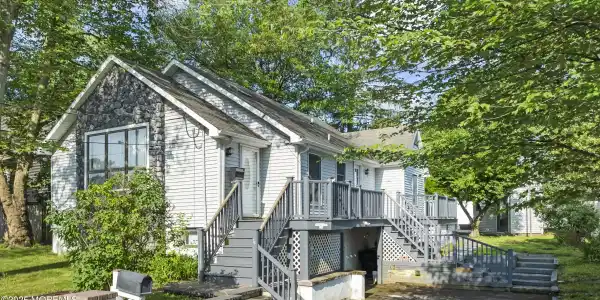 76 9th Street