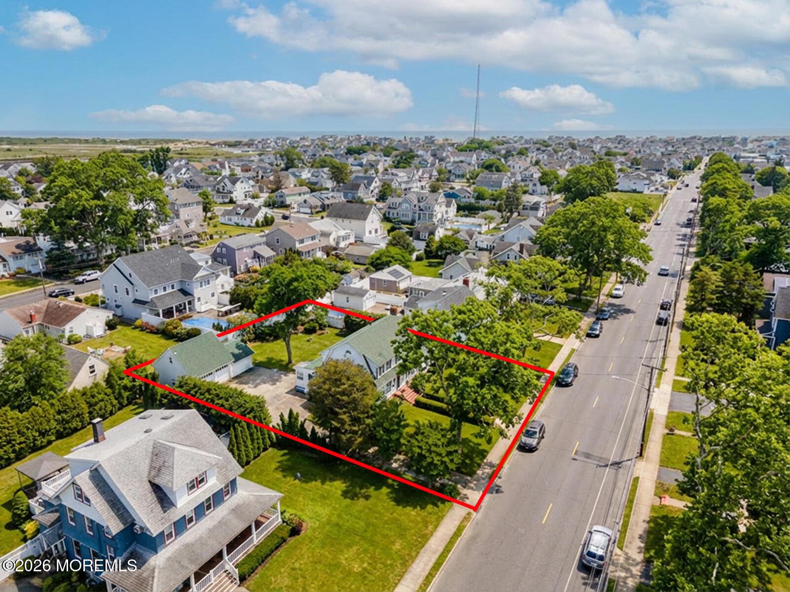 Image 1: over sized lot