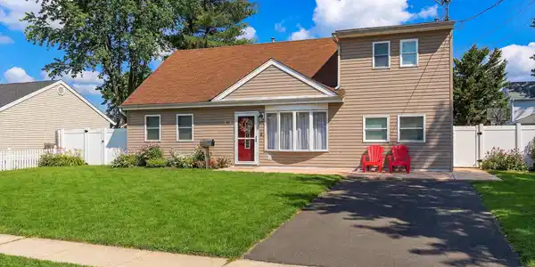 30 Mountain Avenue
