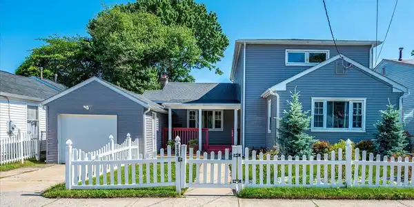 134 Maple Avenue