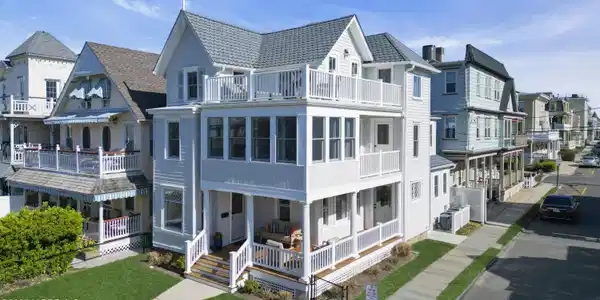 17 Webb Avenue