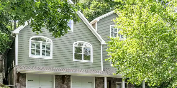 Image 2: Front Exterior