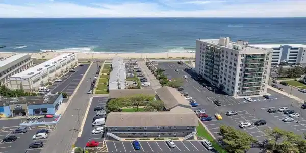 455 Ocean Boulevard Unit 10