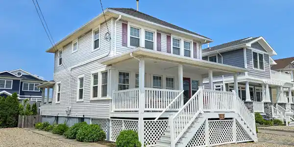 19 President Avenue