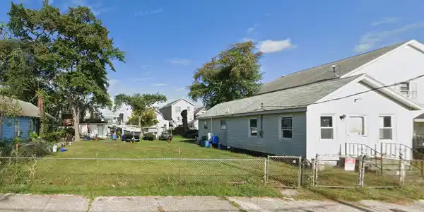 Image 3: land photo 3