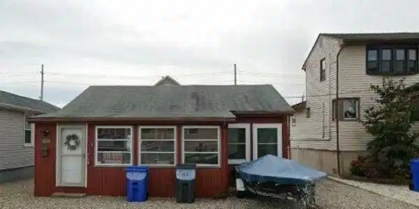 213 Harding Avenue