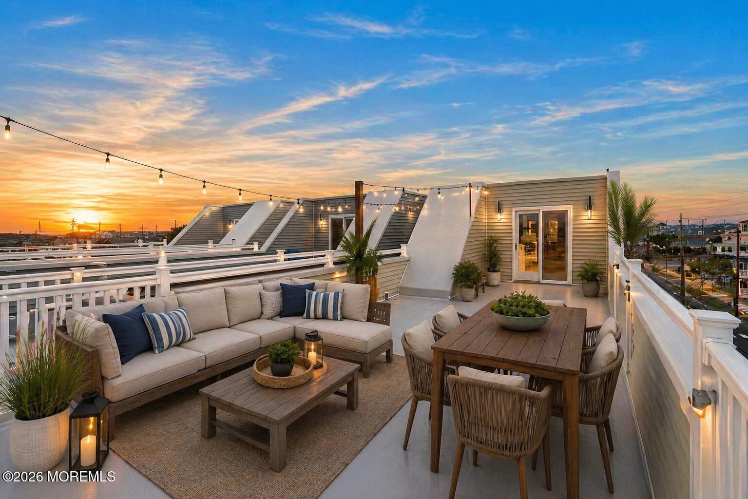 Image 3: Rooftop Deck