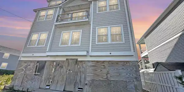 331 N Bay Drive