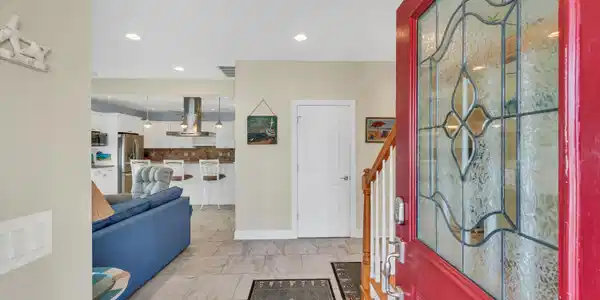 Image 4: Foyer 2
