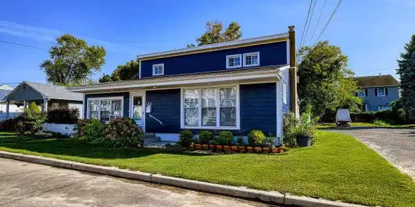 126 Inskip Avenue