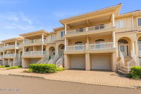 21 Riviera Drive