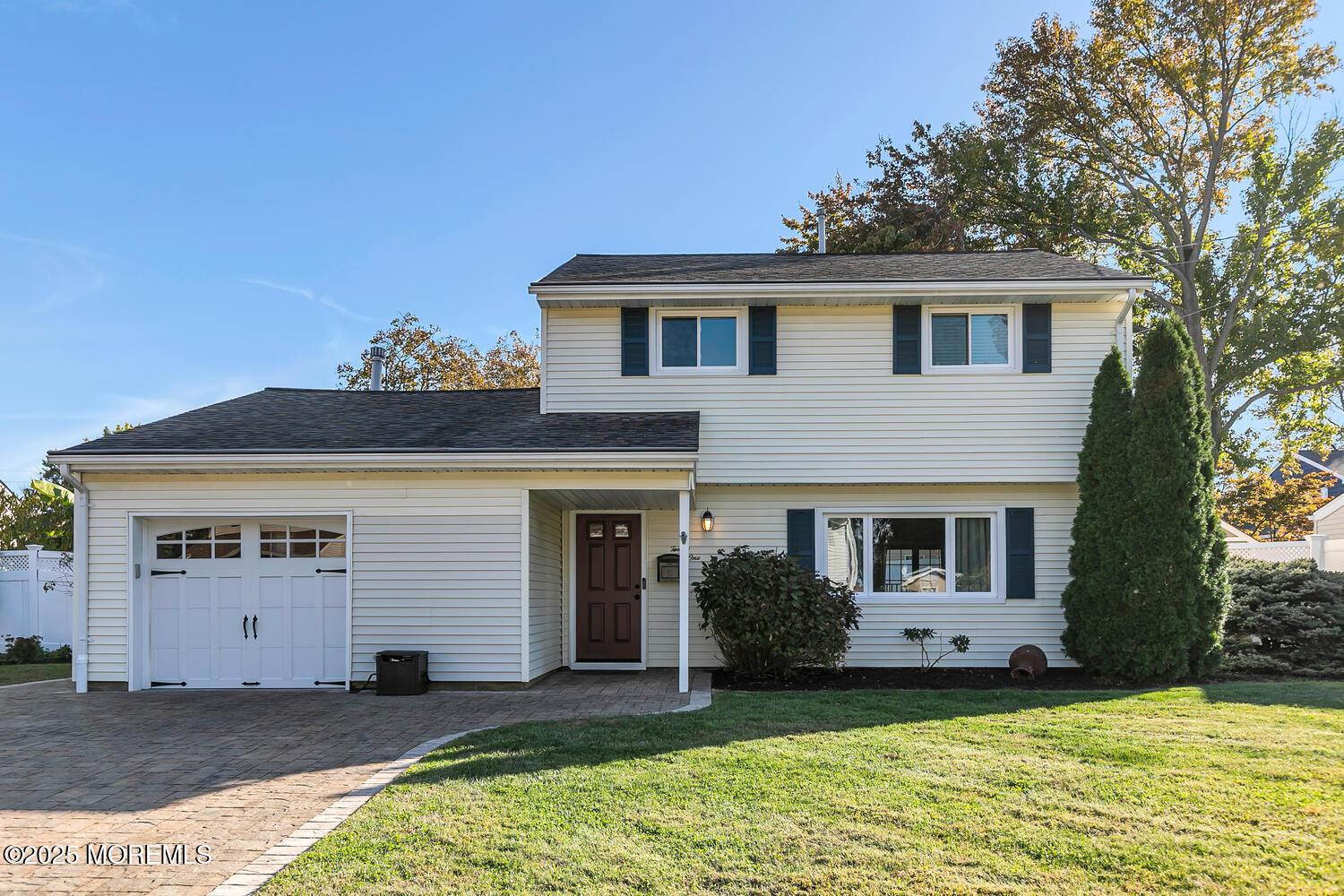 Image 1: 21 Hemlock St