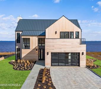 10 Brant Drive