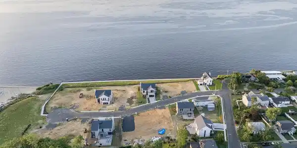 Image 2: Brant Point