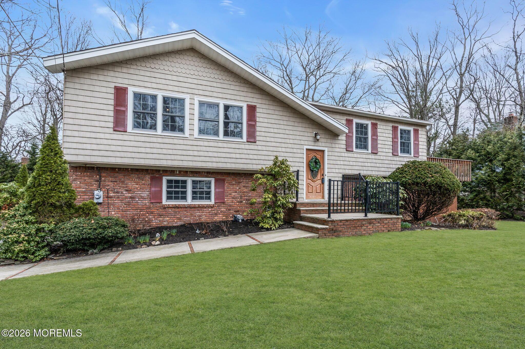 Image 1: 300 East Highland Ave