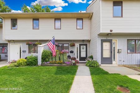 165 Shore Boulevard Unit 14