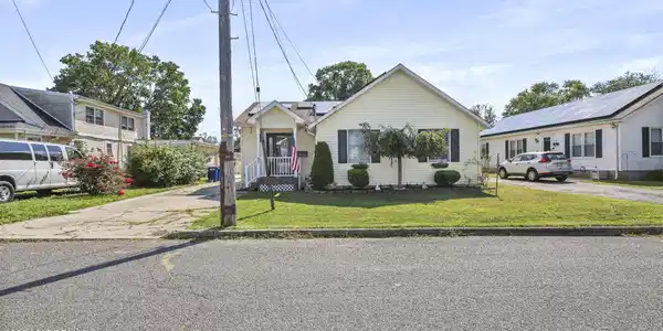 67 Leonard Avenue