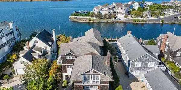 982 Barnegat Lane