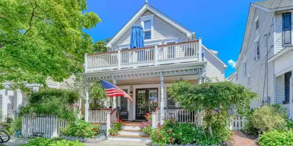 107 Webb Avenue