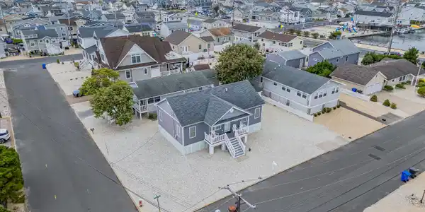 123 Island View Drive
