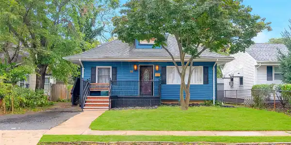 58 Beacon Boulevard