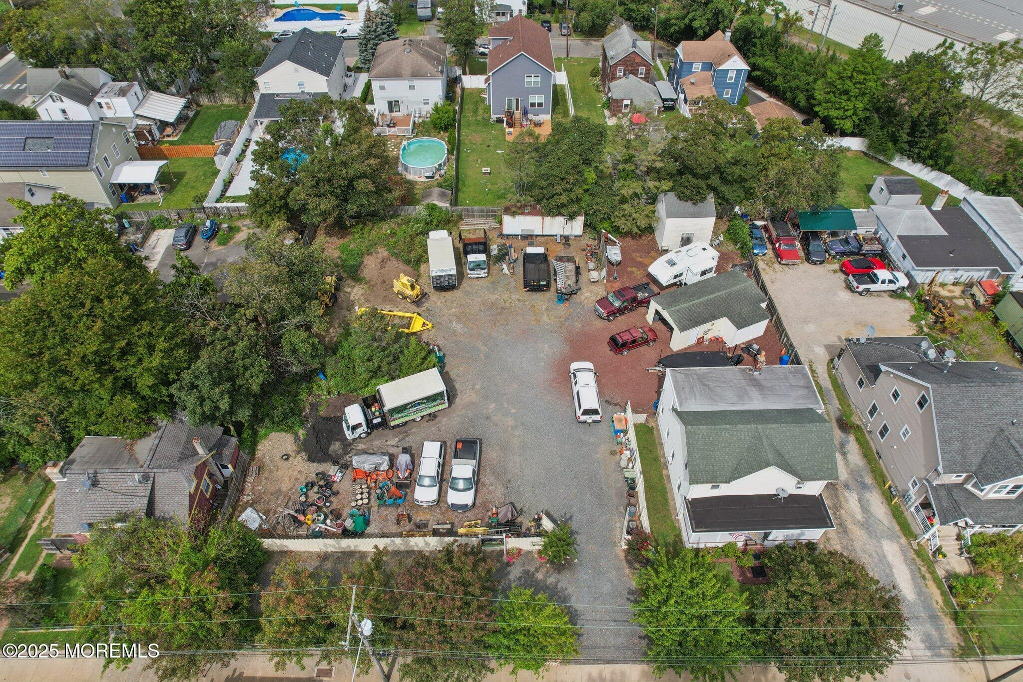 Image 2: 48-web-or-mls-Joline Ave-S1709-048