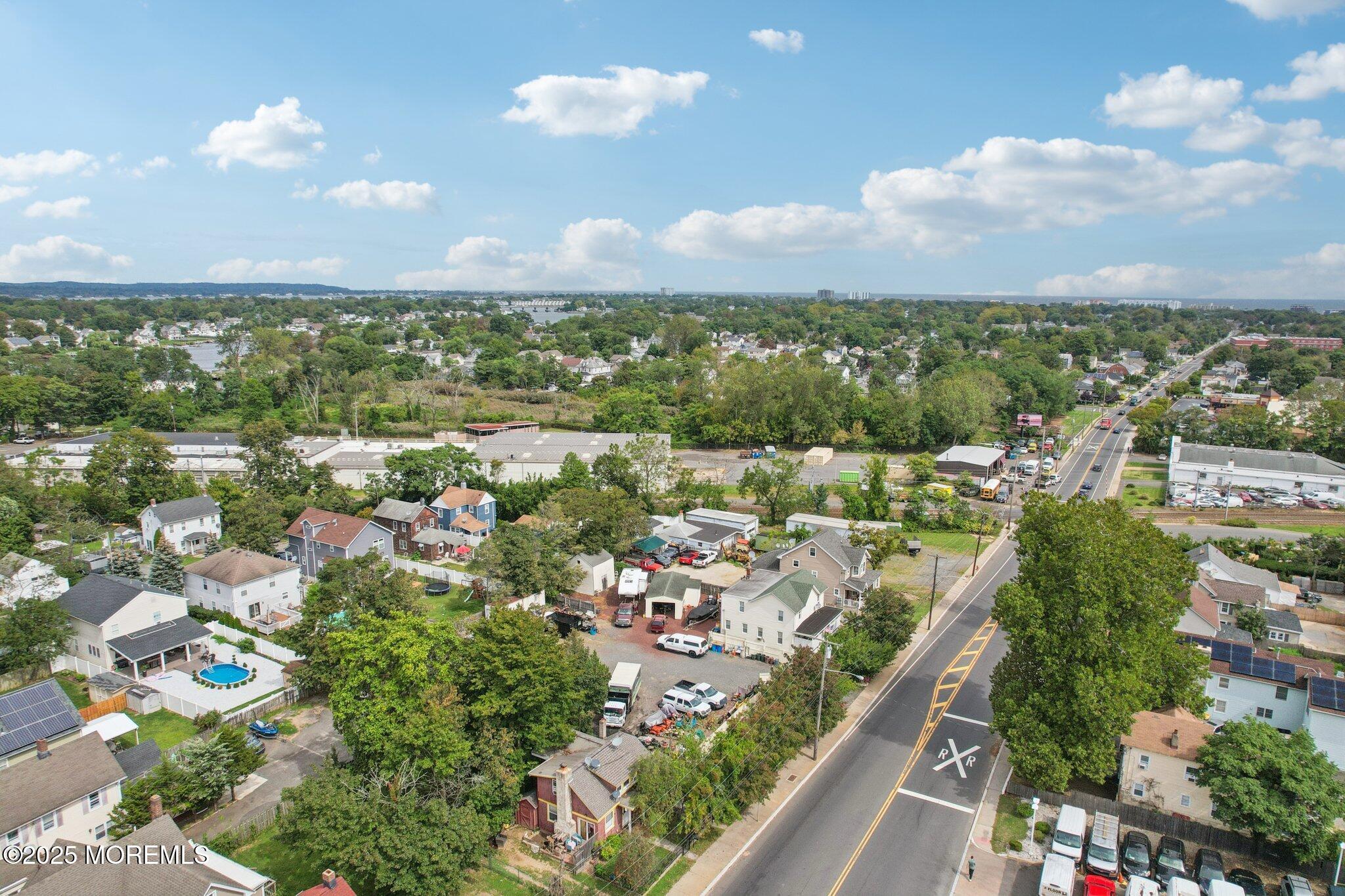 Image 3: 45-web-or-mls-Joline Ave-S1709-045