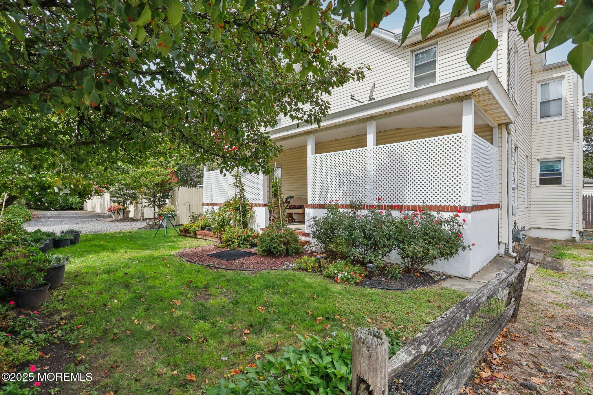 Image 4: 5-web-or-mls-Joline Ave-S1709-005