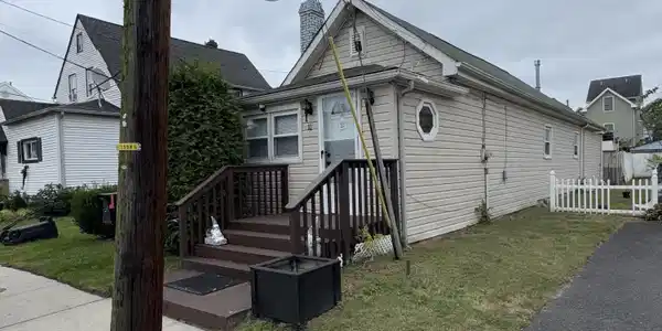 10 Jahn Street