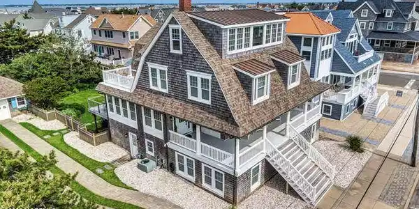 Image 2: 809 S Ocean Ave Seaside Park-small-008-0
