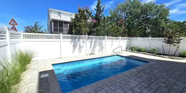 Image 4: pool.cohasset