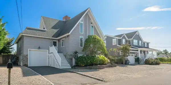 1021 Barnegat Lane