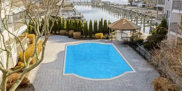 94 Bay Point Harbour