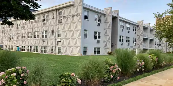 315-317 8th Avenue Unit 301