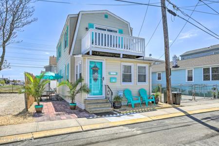 227 Bay Terrace