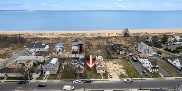 133 Shore Boulevard
