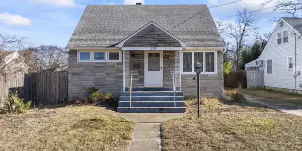 278 Laurel Avenue