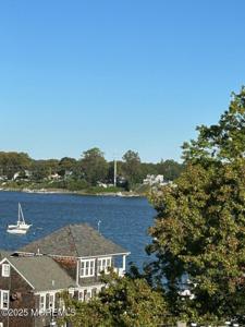 11 Wharf Avenue Unit Residence 3