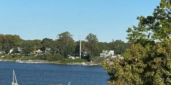 11 Wharf Avenue Unit Residence 3
