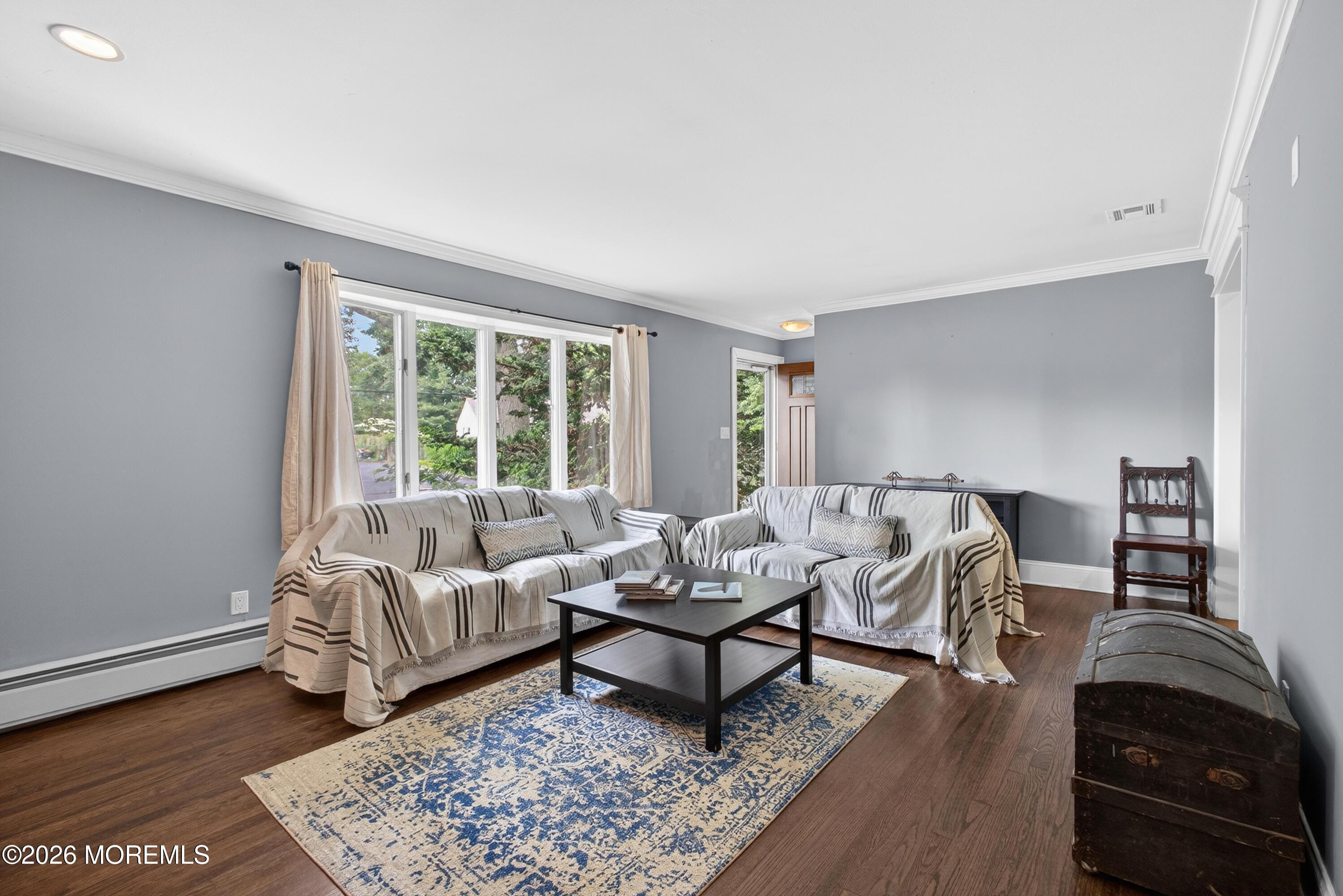 Image 2: 15 Sea Girt008
