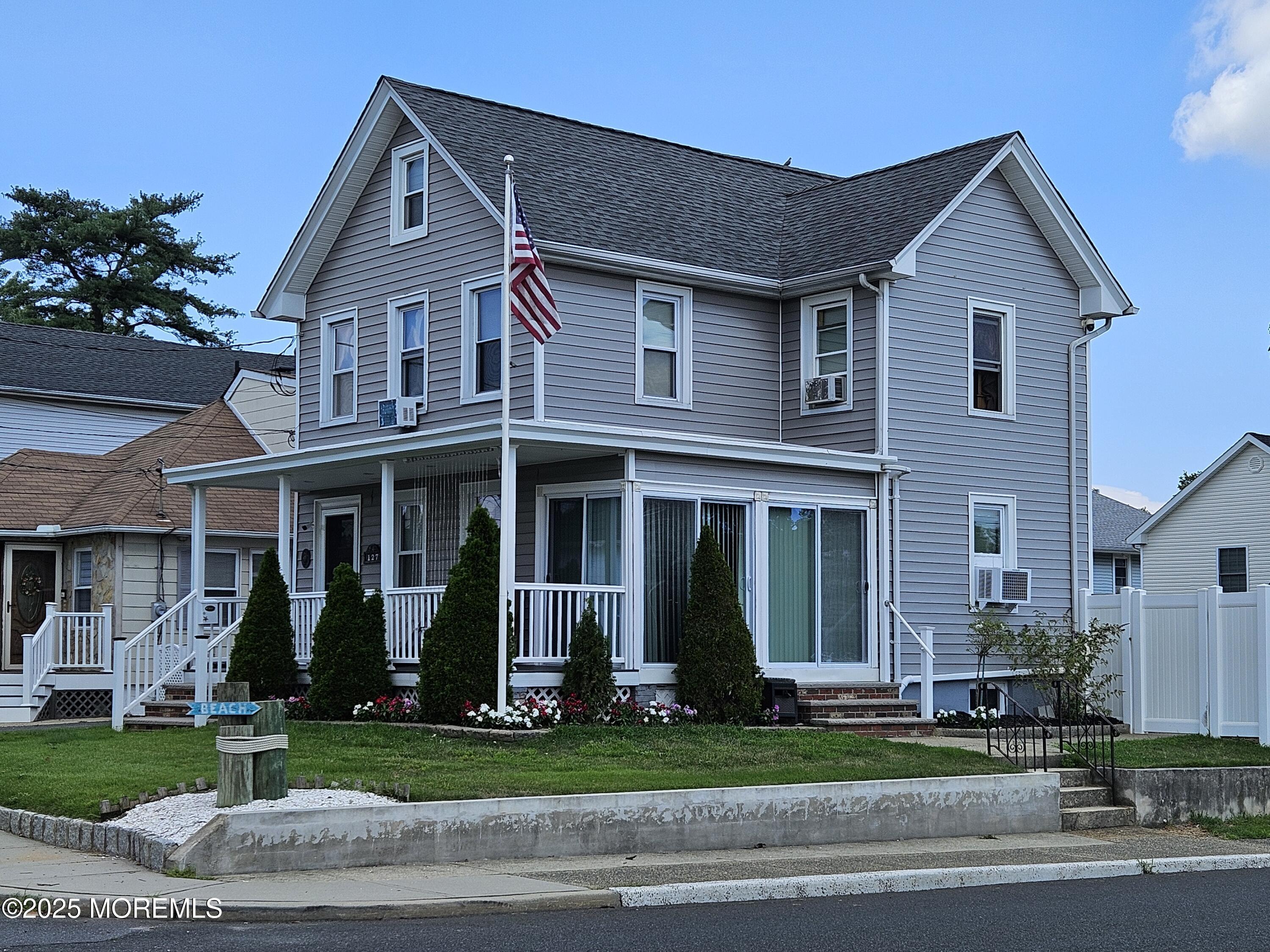 Image 1: Colonial Home