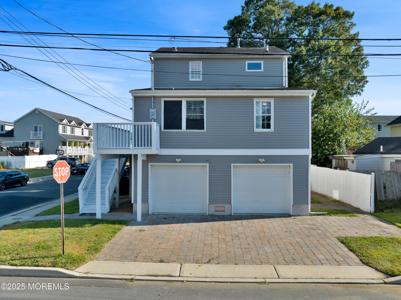 401 Spruce Street