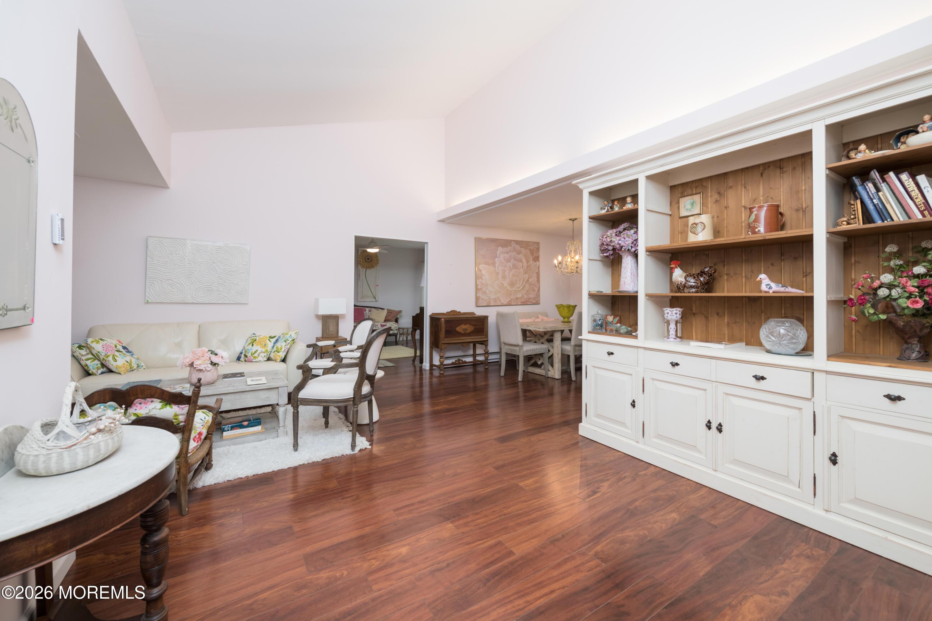 Image 4: Interior Entry Space