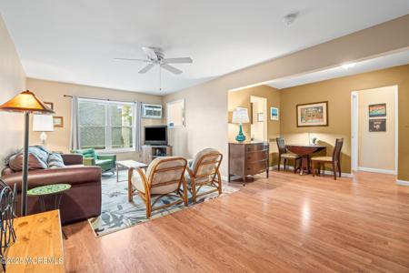 61 Pilgrim Pathway Unit 12