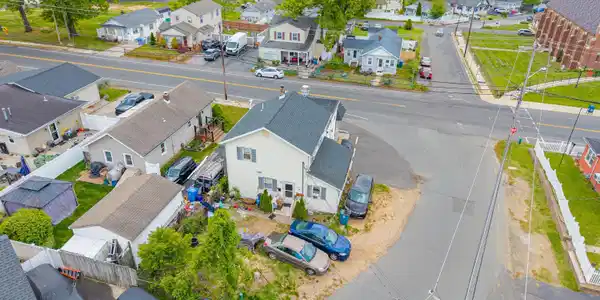 Image 3: DJI_20260508140736_0266_D-HDR