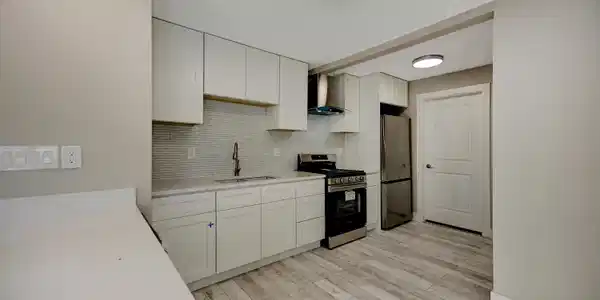 7 Redwood Terrace