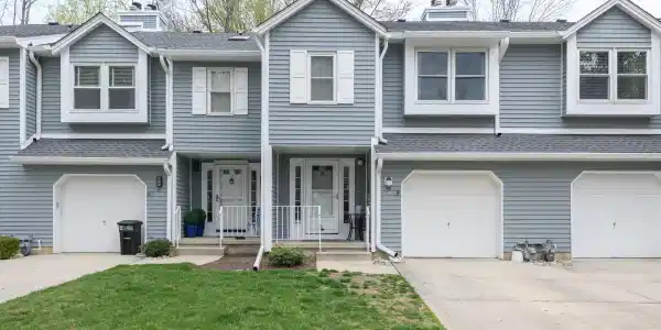 49 Essex Drive