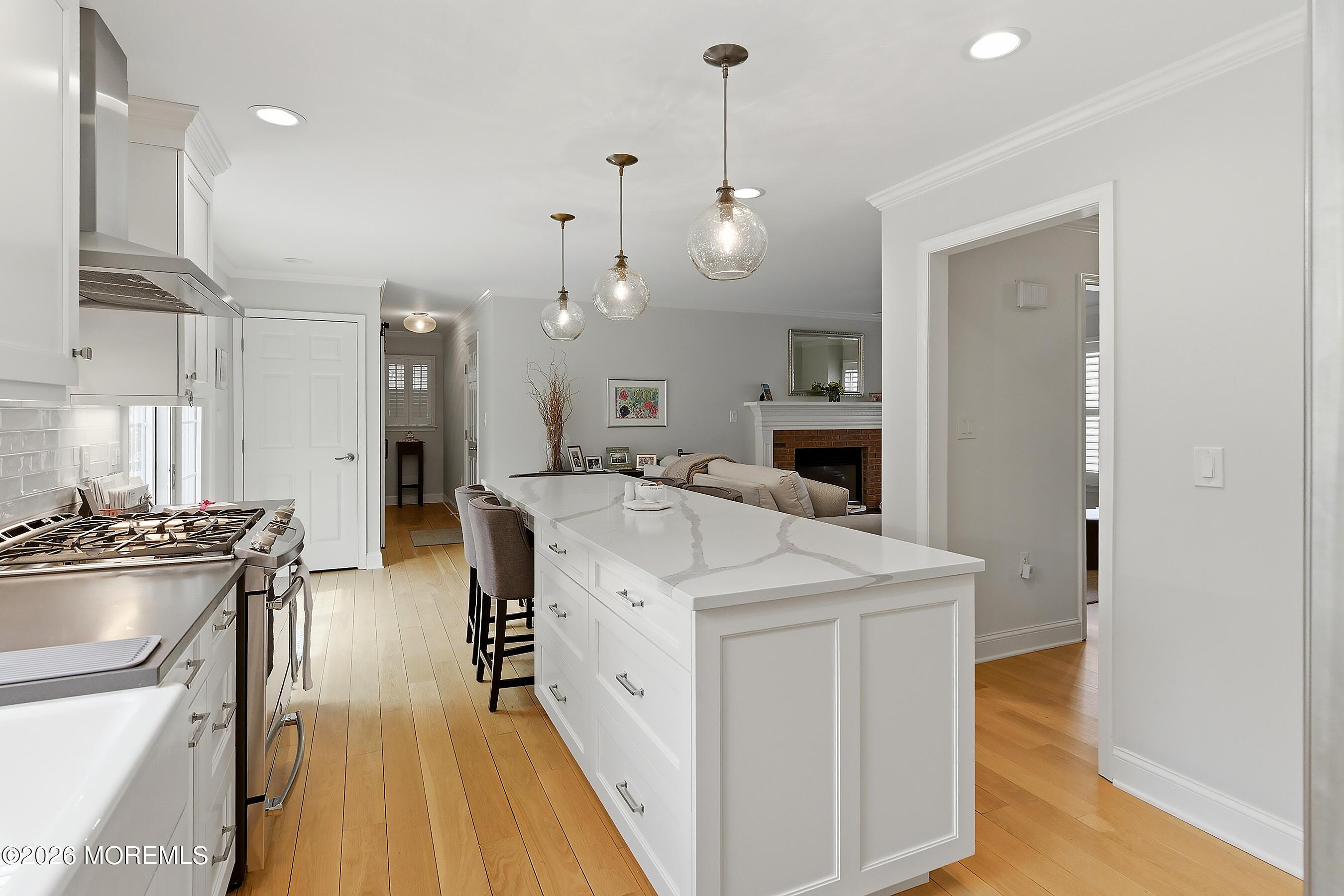 Image 4: 20-Kitchen 1D