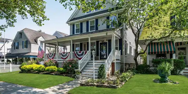 Image 3: 3-web-or-mls-DSC07588-1b