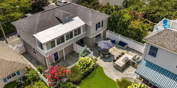 Image 4: 131-web-or-mls-DJI_20260726014042_0249_D